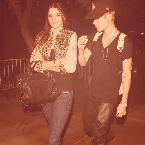 kendall-jenner-and-justin-bieber-manip-4815.png