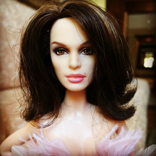 Барби в образе Синди Кроуфорд