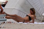 Голая Виктория Боня на пляже Майами
