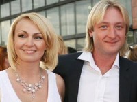 Плющенко и Рудковская женятся