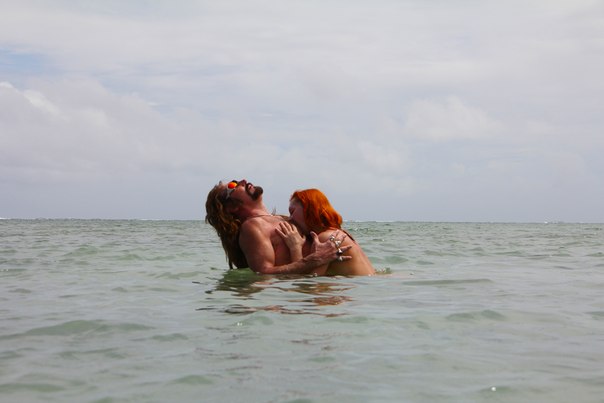 Никита Джигурда и Марина Анисина на пляже