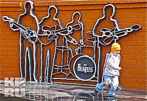 памятник Beatles в Екатеринбурге