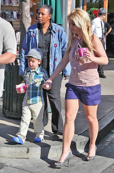 Фото Бритни и Шон Престон