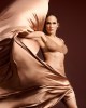 54-летняя Дженнифер Лопес в рекламе нижнего белья