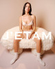 Ирина Шейк в рекламе нижнего белья от бренда Etam