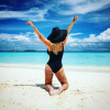 Анна Семенович демонстрирует свою похудевшую попу на Мальдивах