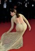 Ева Лонгория запуталась в платье на красной дорожке Каннского кинофестиваля