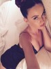 Кэти Перри шлёт привет читателям своего Instagram из постели