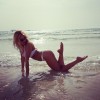 Татьяна Котова продолжает радовать пляжными фото