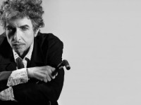 Боб Дилан стал лауреатом Нобелевской премии