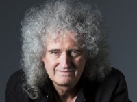 Гитарист группы Queen отменил сольные концерты из-за болезни