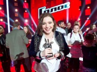 Победительницей пятого сезона шоу «Голос» стала Дарья Антонюк