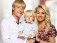Трехлетний сын Плющенко и Рудковской стал миллионером (ВИДЕО)