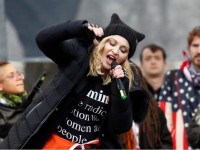 Мадонна резко отозвалась о создателях байопика «Blond Ambition»