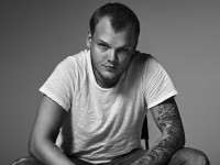 Умер шведский диджей Avicii