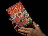 Редкая книга о Гарри Поттере продана за $73 тысячи