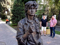 В Казахстане открыли памятник Цою