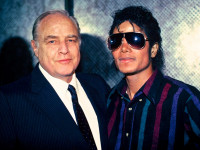Марлон Брандо подозревал Майкла Джексона в сексуальной связи с детьми