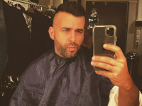 Иван Ургант подстригся и стал похож на солиста Rammstein