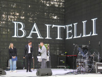 От закрытых показов к открытым сердцам: репортаж с Болотной площади