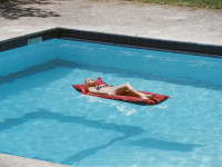 Хлорная и бесхлорная дезинфекция бассейна — особенности, плюсы и минусы