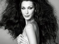 Белла Хадид снялась топлесс для Vogue (6 ФОТО)