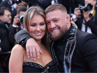 Конор МакГрегор женился на матери своих четырех детей после 17 лет отношений