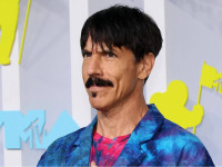 Продюсер Red Hot Chili Peppers раскритиковал Энтони Кидиса за «отсутствие слуха»