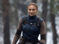 Софи Тёрнер в роли Лары Крофт. Первые кадры со съемок сериала по Tomb Raider