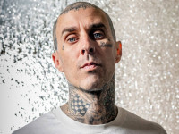 Барабанщик Blink-182 оказался фанатом UFC: «Хочу увидеть бой Топурии, Махачева и Царукяна»