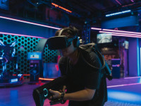 Бизнес-модель VR‑франшизы: как запустить развлекательный проект без хаоса на старте