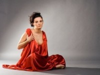 Елена Ваенга возьмет ребенка из детдома