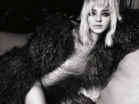 Миранда Керр предстала в образе блондинки в итальянской версии Vogue (7 ФОТО)