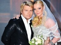Анастасия Волочкова и Николай Басков сыграли свадьбу на сцене (2 ФОТО)