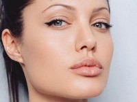 Анджелина Джоли признана самой красивой женщиной в мире (ФОТО)