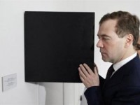 Медведев порекомендовал Михалкову и Бондарчуку учиться у Голливуда