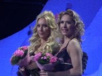 Гребенкина и Кудрявцева закрыли "Звездный лед" лесбийским поцелуем (ФОТО и ВИДЕО)