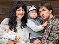 Григорий Антипенко бросил Юлию Такшину после рождения второго ребёнка