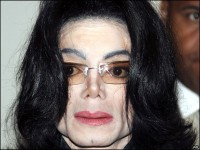Майкл Джексон принял ислам, чтобы не платить долги