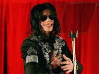 Майкл Джексон отказывается выступать без слона и катера