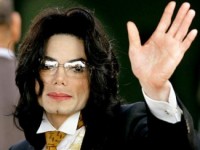 Вышел новый посмертный альбом Майкла Джексона «XSCAPE» 