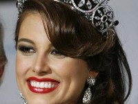 Красавица из Венесуэлы вновь выиграла конкурс "Мисс Вселенная" (53 ФОТО)