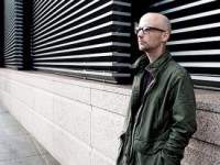 Moby выпускает новый альбом и собирается в Россию