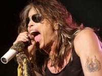 Концерт группы «Aerosmith» перенесли из-за травмы Стивена Тайлера