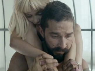 Кадр из клипа Sia «Elastic Heart»