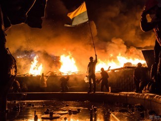 Кадр из фильма «Зима в огне: Украинская борьба за свободу»