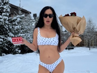 Ольга Серябкина в купальнике зимой