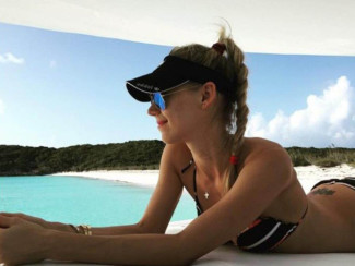 Анна Курникова родила четвертого ребенка от Энрике Иглесиаса