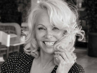Памела Андерсон примерила образ Мерилин Монро Памела Андерсон примерила образ Мерилин Монро