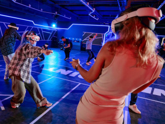 Безопасность в VR-арене: как снизить риски и защитить бизнес